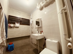 Blk 403 Bukit Batok West Avenue 7 (Bukit Batok), HDB Executive #379857421